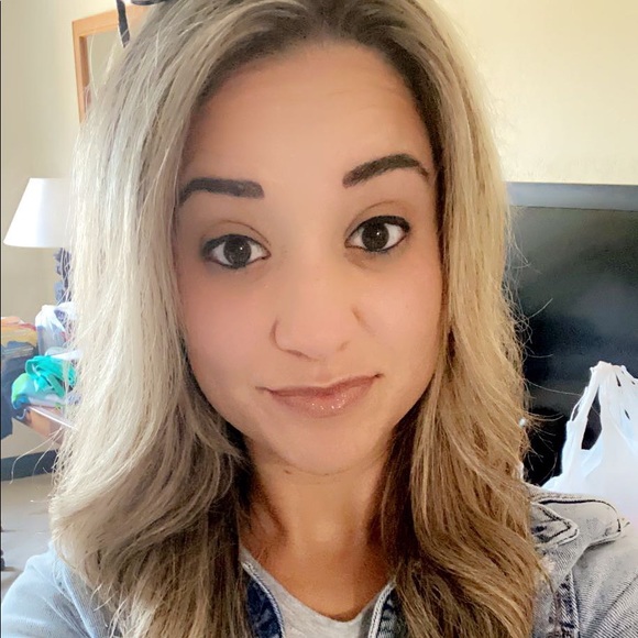 Meet your Posher, Aleksandra - Picture 1 of 1